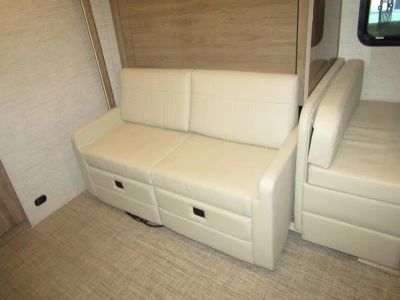 2021 Entegra QWEST - Photo 6
