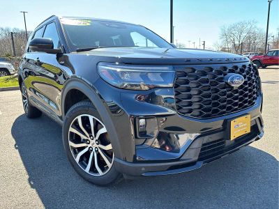 2025 Ford Explorer — rear three-quarter view