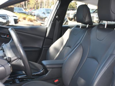2021 Toyota Prius - Photo 11