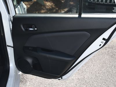 2021 Toyota Prius - Photo 19