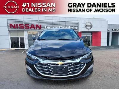 2023 Chevrolet Malibu - Photo 2
