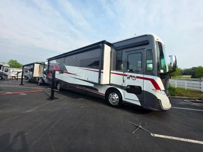 2026 Tiffin Motorhomes Byway - Photo 2