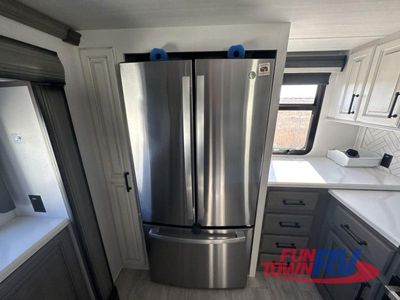 2024 Keystone RV Montana - Photo 18