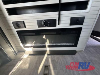2024 Keystone RV Montana - Photo 26