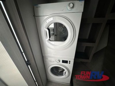 2024 Keystone RV Montana - Photo 38