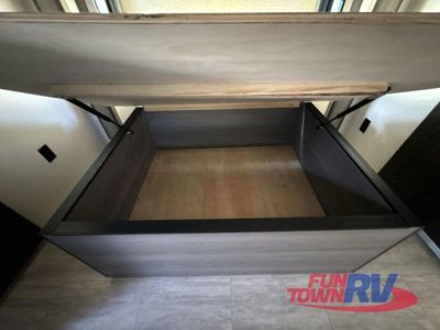 2024 Keystone RV Montana - Photo 34