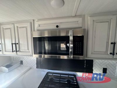 2024 Keystone RV Montana - Photo 17