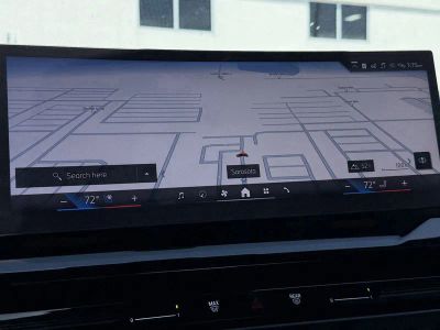 2026 BMW 5 Series — photo 30 view