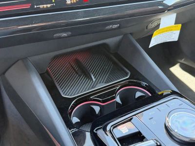 2026 BMW 5 Series — photo 31 view