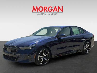 2026 BMW 5 Series — photo 8 view