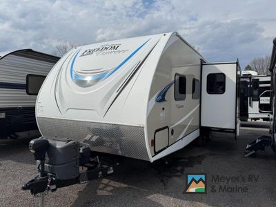 2018 Coachmen RV Freedom Express - Photo 3