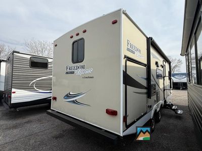 2018 Coachmen RV Freedom Express - Photo 4