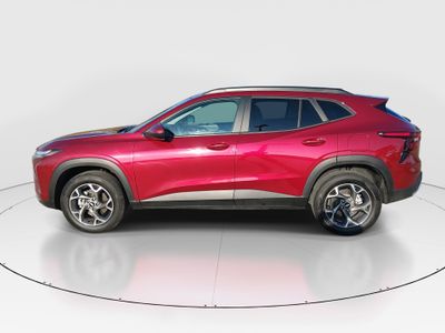 2025 Chevrolet Trax - Photo 4