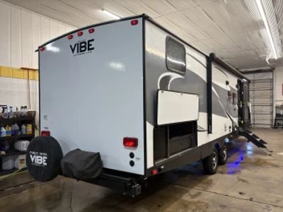 2018 Forest River Vibe Extreme Lite - Photo 4