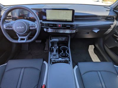 2026 Kia K5 — photo 17 view