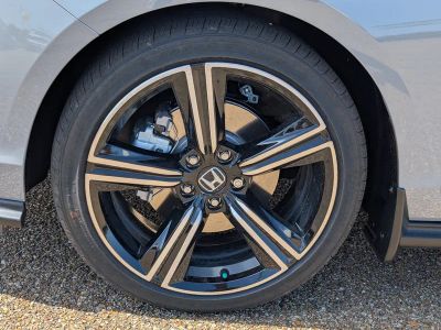 2026 Honda Accord Hybrid - Photo 9