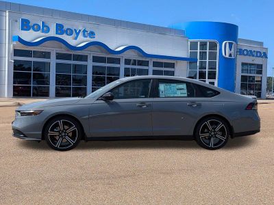 2026 Honda Accord Hybrid - Photo 2