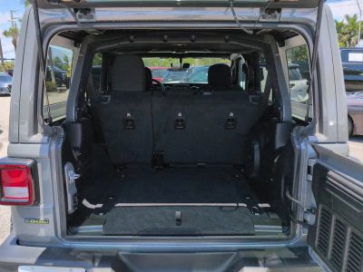 2022 Jeep Wrangler — photo 13 view