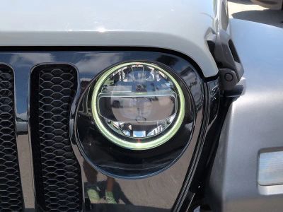 2022 Jeep Wrangler — photo 10 view