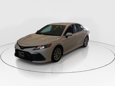 2022 Toyota Camry - Photo 3
