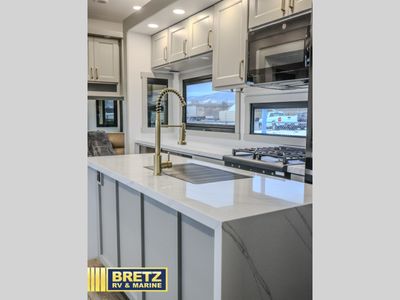 2026 Brinkley Model G - Photo 7
