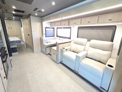 2026 Grand Design LINEAGE SERIES F - Photo 15