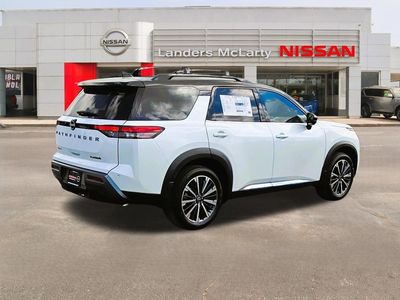 2026 Nissan Pathfinder - Photo 3