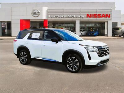 2026 Nissan Pathfinder - Photo 1