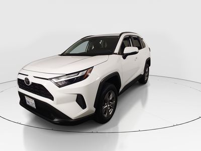 2023 Toyota RAV4 - Photo 3