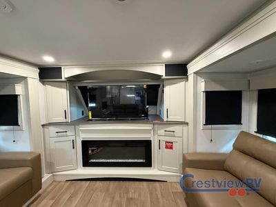 2026 Grand Design Solitude - Photo 11