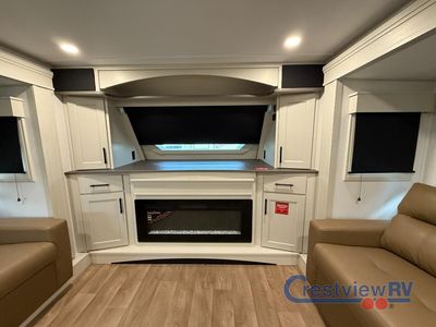 2026 Grand Design Solitude - Photo 10