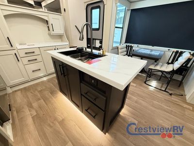 2026 Grand Design Solitude - Photo 17