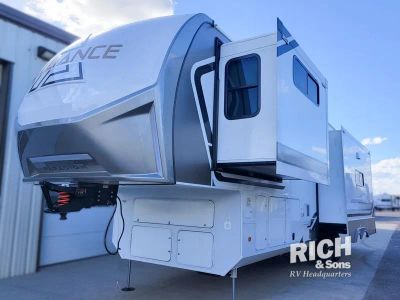 2025 Sea Ray 6.2LMPI DTS - Photo 2