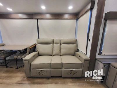 2025 Sea Ray 6.2LMPI DTS - Photo 10