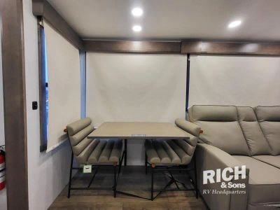 2025 Sea Ray 6.2LMPI DTS - Photo 9