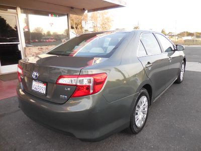2012 Toyota Camry Hybrid - Photo 3