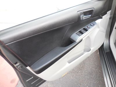 2012 Toyota Camry Hybrid - Photo 15