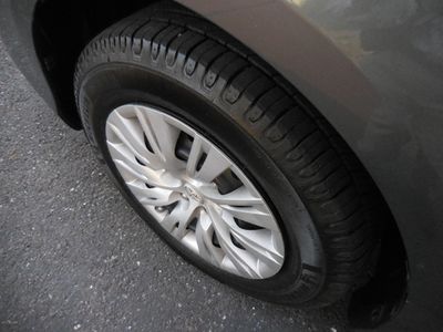 2012 Toyota Camry Hybrid - Photo 29