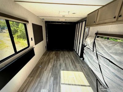 2026 Sunset Park RV Sun Lite — interior view