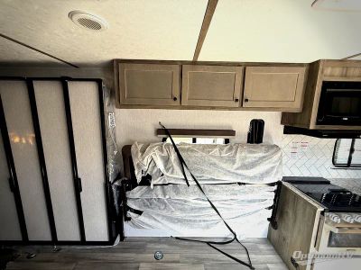 2026 Sunset Park RV Sun Lite — engine compartment view