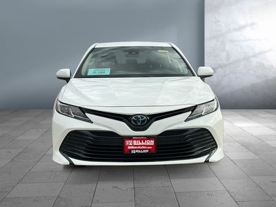 2020 Toyota Camry - Photo 2