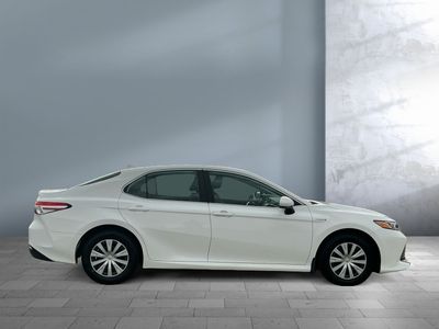 2020 Toyota Camry - Photo 4