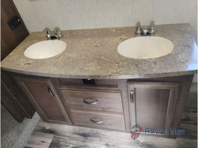 2018 Forest River RV Sierra - Photo 27