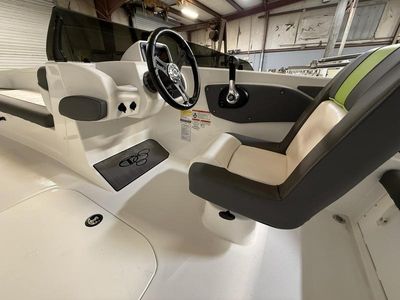 2024 Tahoe T21 - Photo 10