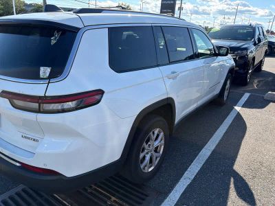 2021 Jeep Grand Cherokee L — rear three-quarter view