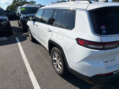 2021 Jeep Grand Cherokee L — interior view