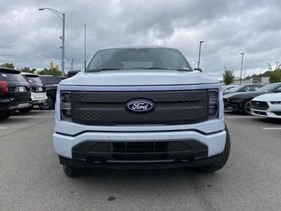 2025 Ford F-150 Lightning - Photo 8