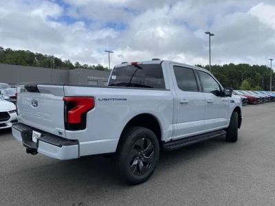2025 Ford F-150 Lightning - Photo 3