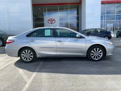 2017 Toyota Camry Hybrid XLE - Photo 3