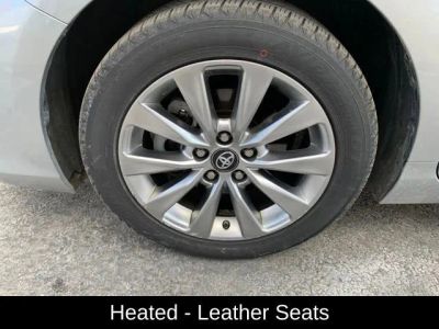 2017 Toyota Camry Hybrid XLE - Photo 11